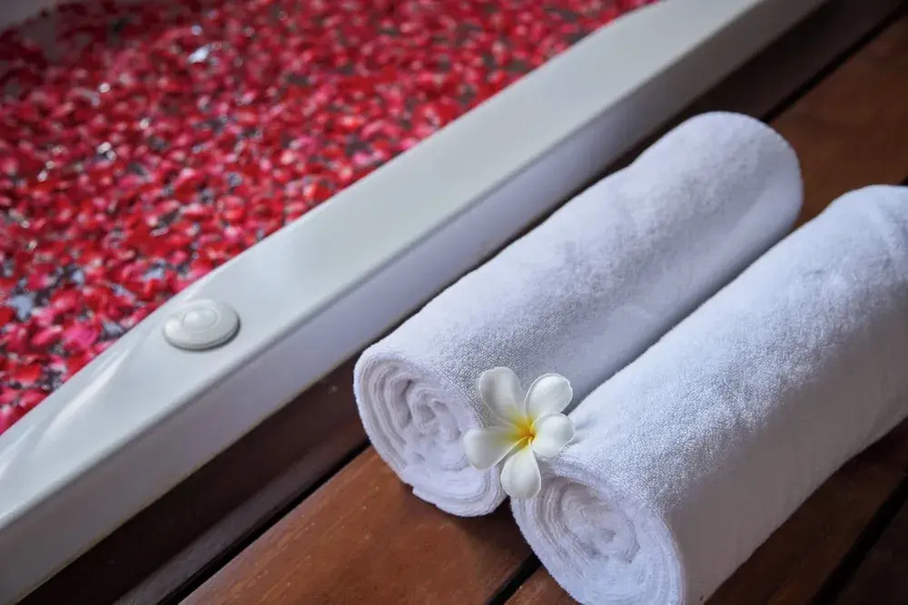 Двухместный номер Standard с балконом и с видом на море 2 отдельные кровати в Renaissance Koh Samui Resort & Spa