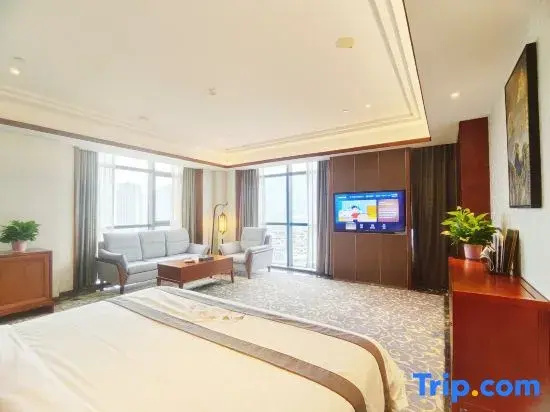 Standard Double room with lake view (full double bed)