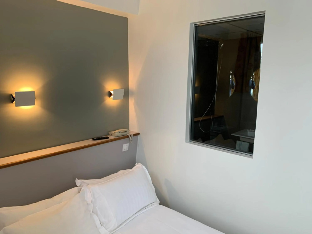 Отель Hôtel Picardy в Париже