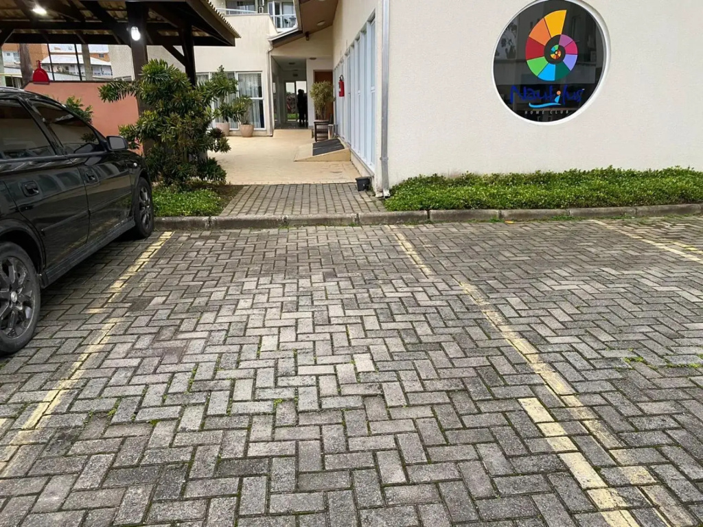 Beto Carrero, 3 quartos, 2 vagas, Home Club Completo, Wi-fi, Smart TVs, Piscina, na quadra do mar