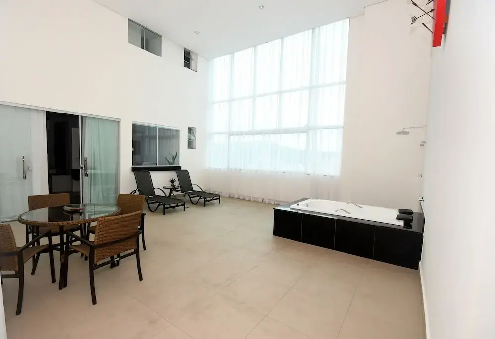 2 Bedrooms Premium Suite