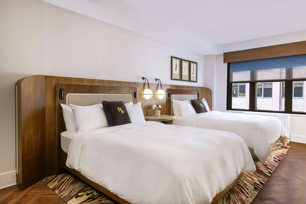 Deluxe Double Studio (twin beds)