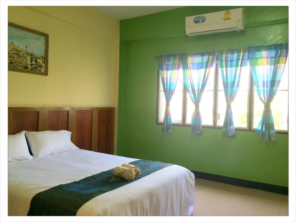 Standard Double room (full double bed)