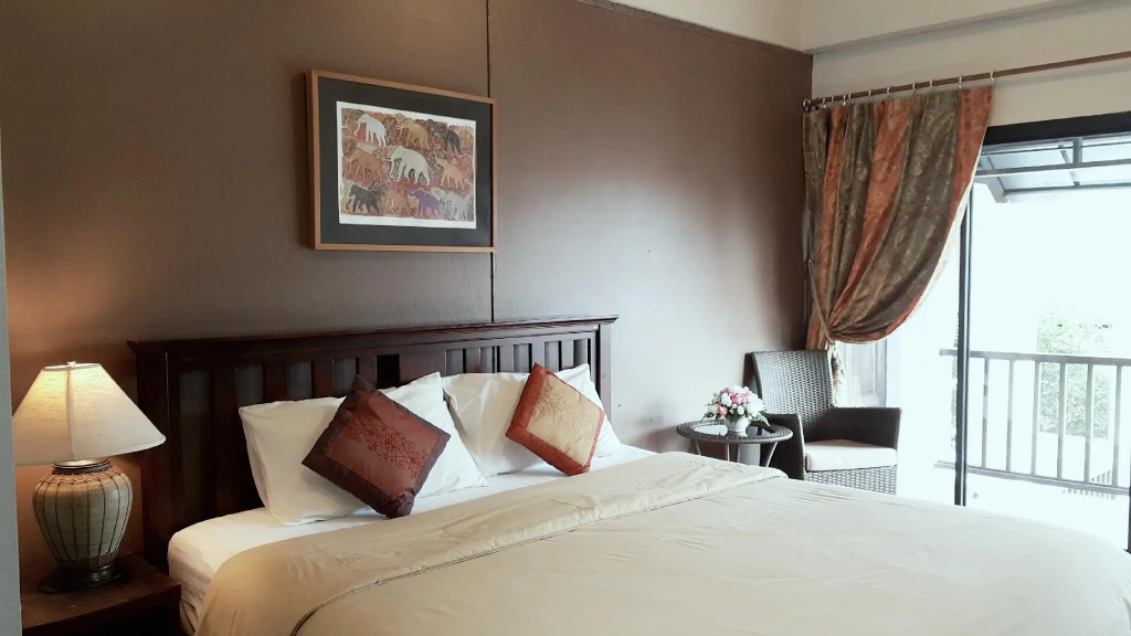 Standard Double room (full double bed)