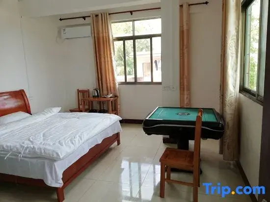 Deluxe Double room (full double bed)