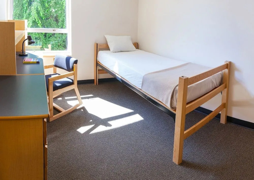 Pacific Spirit Hostel - фото 4