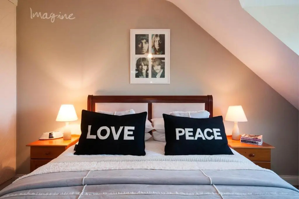 Comfort room