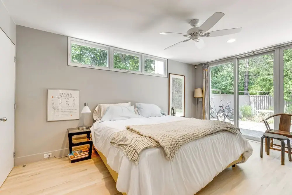 Hamptons Home w/ Private Pool, 1 Mi to Beach! — фото 6