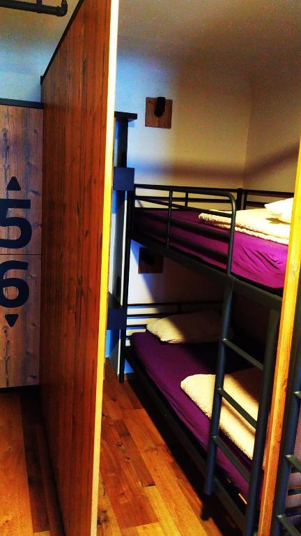 AdHoc Hostel by null