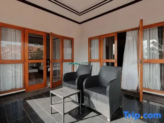 Surya Kencana Seaside Hotel - Chambres