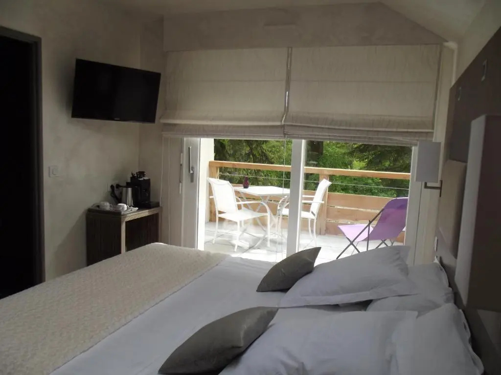 Superior Double room (full double bed)