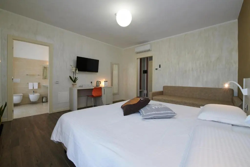 Comfort room