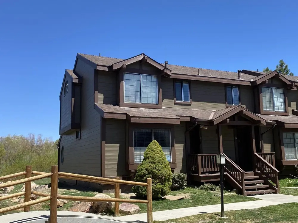 Mountain Haven Condo - Walking Distance To The Lake And The Marina! Board Games! 3 Bedroom Condo