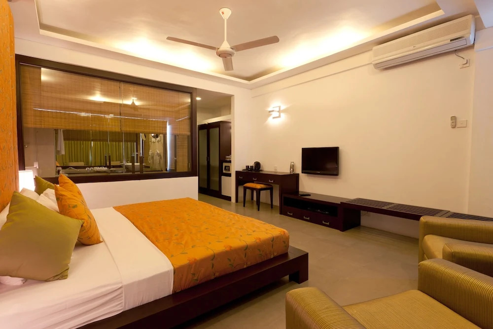 Hotel Tourmaline