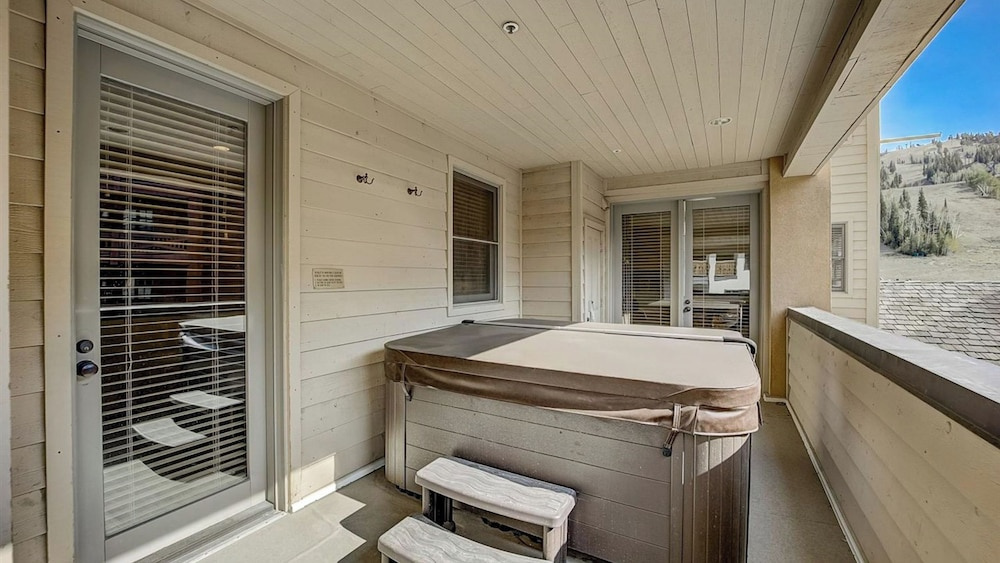 Mont Cervin #23 by Avantstay Luxury Ski in Ski out Home in Park City!
