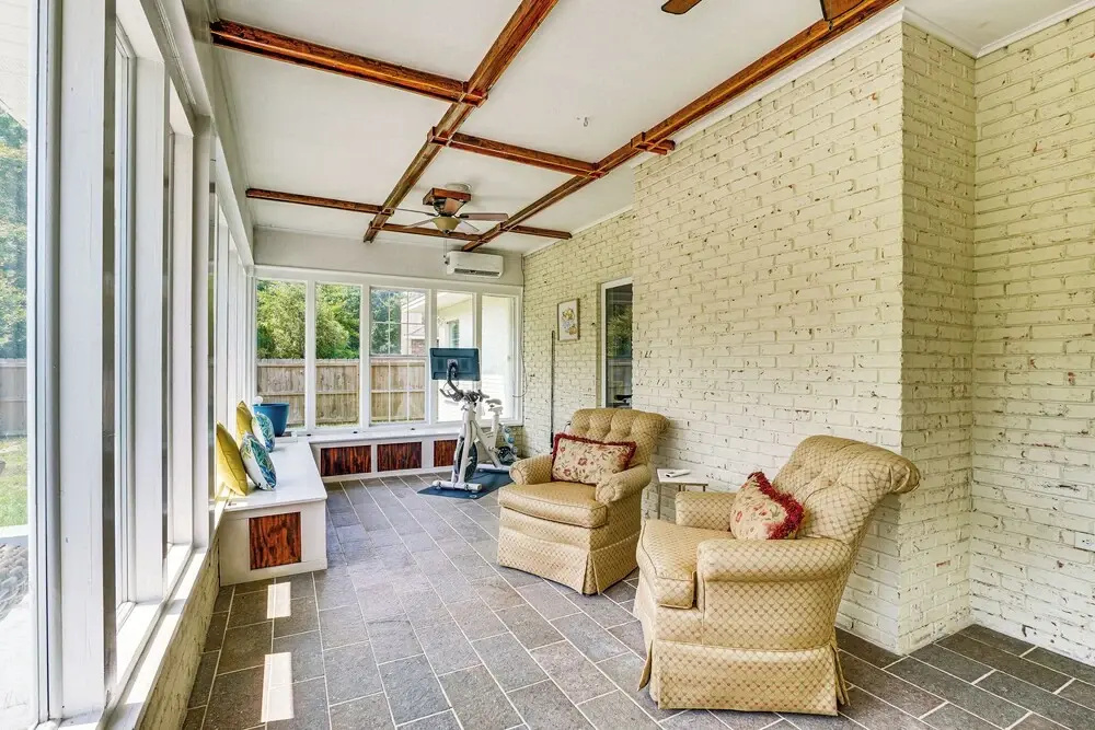 Spacious Long Beach Vacation Home w/ Patio & Grill