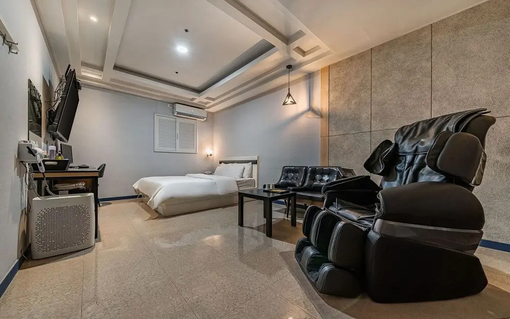 Hotel photo 12