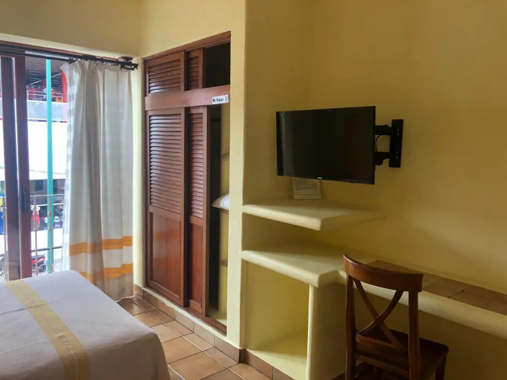 Standard Double room with balcony (full double bed)