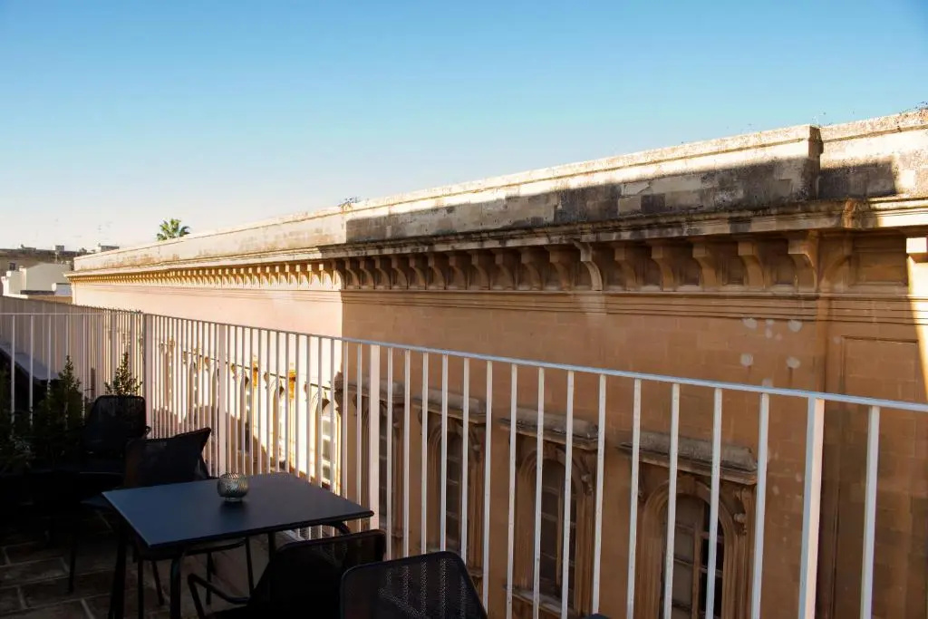 Apollo Suites