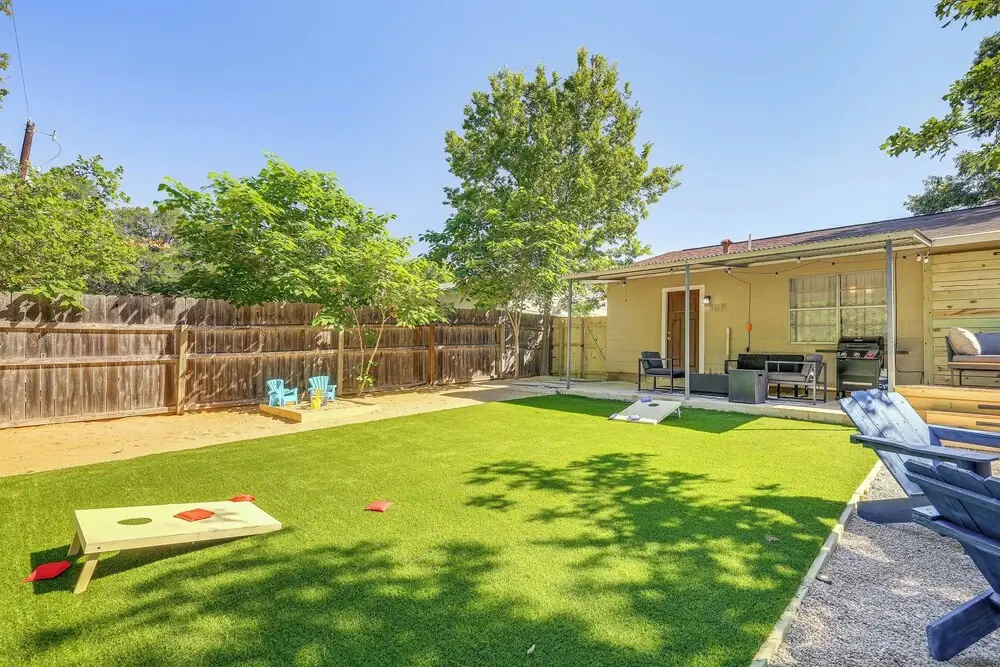 9 Mi to Downtown: Home w/ Deck in San Antonio