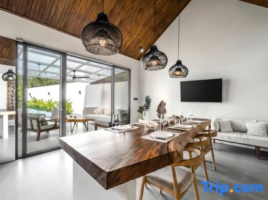 Villa Floravita by BaliSuperHost