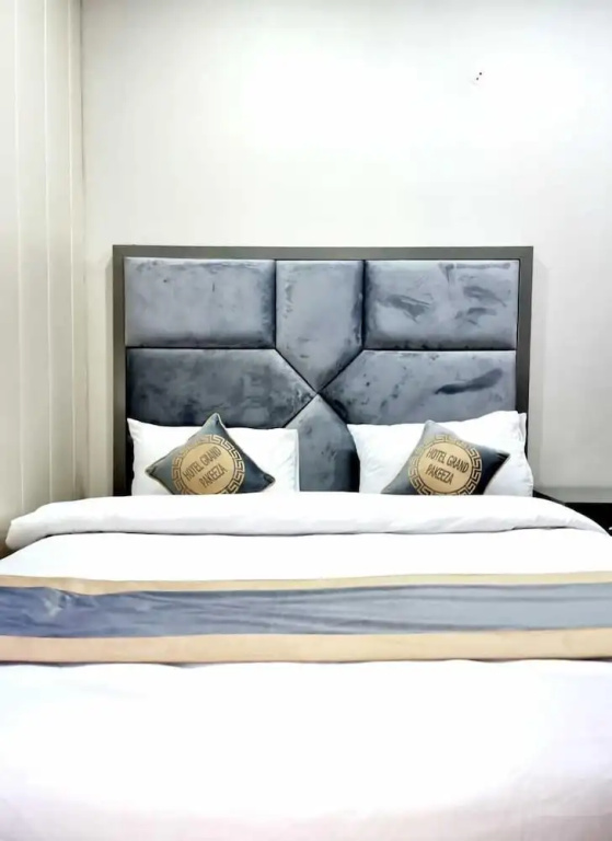 Grand Pakeeza Hotel photo 4