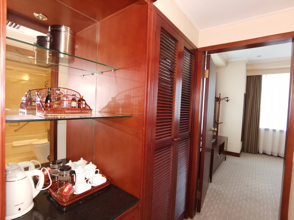 Lobby & Reception