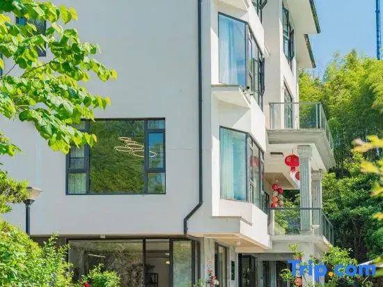 Tonglu Lijia No. 22 Swimming Pool Boutique Homestay (OMG Heartbeat Paradise)