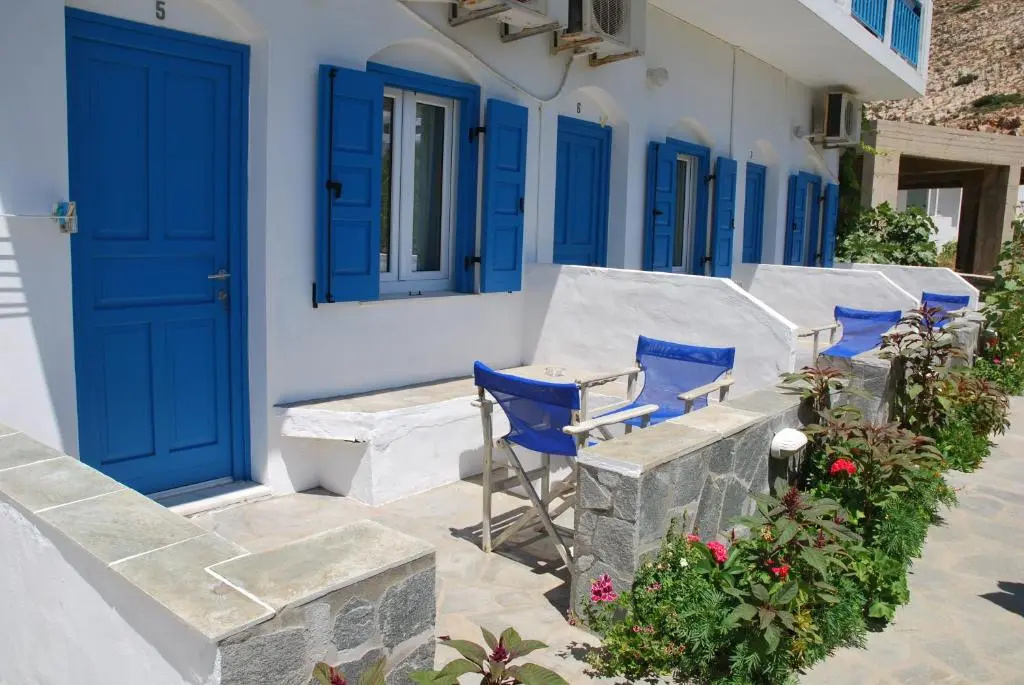 Standard Double room with garden view (full double bed)