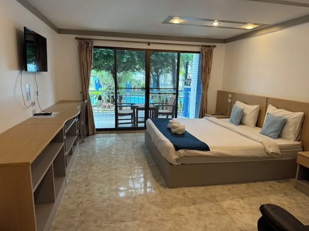 Superior Double room with balcony and with pool view (full double bed)