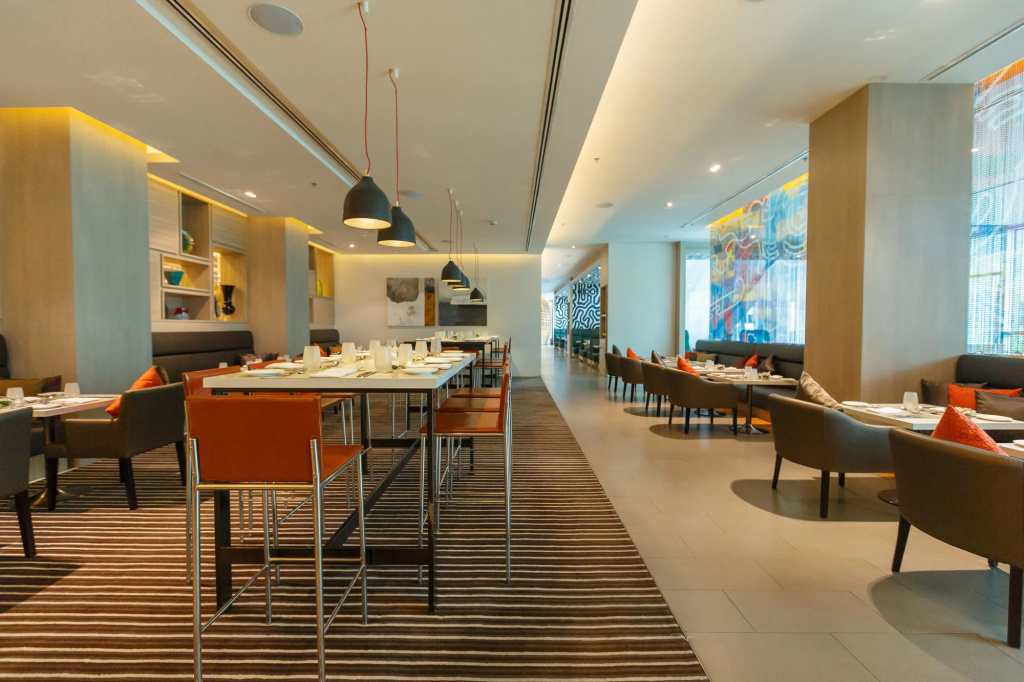 Food & Beverage