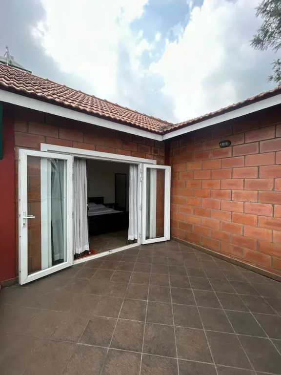 S ELLA Residency