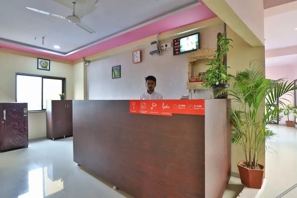 D K Guest House by OYO Rooms