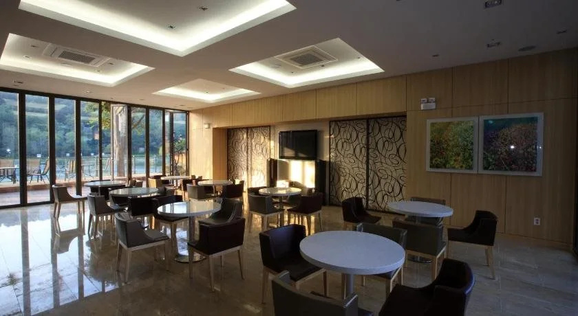 Chereville Spa Tourist Hotel - Général