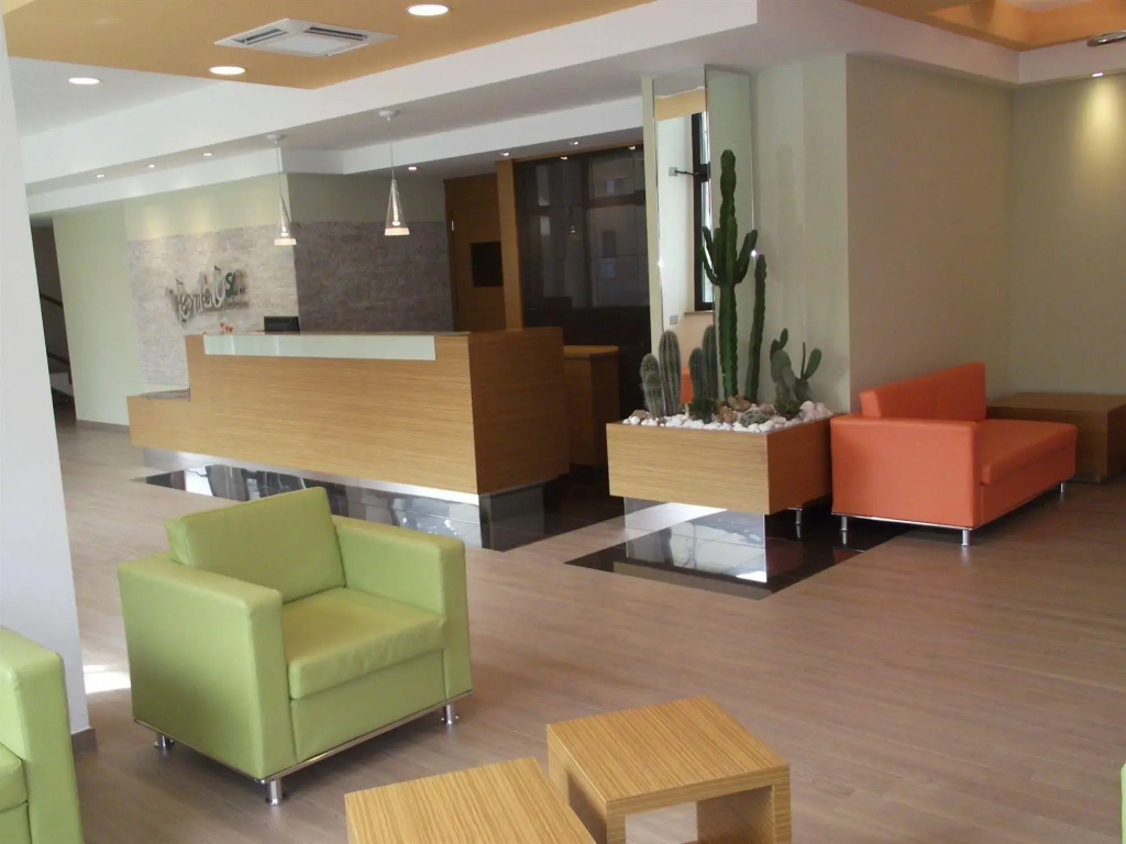 Hotel photo 2