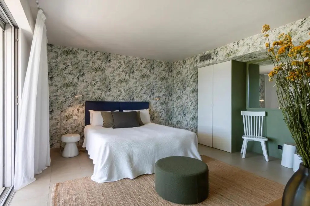 Standard Double room with sea view (full double bed)