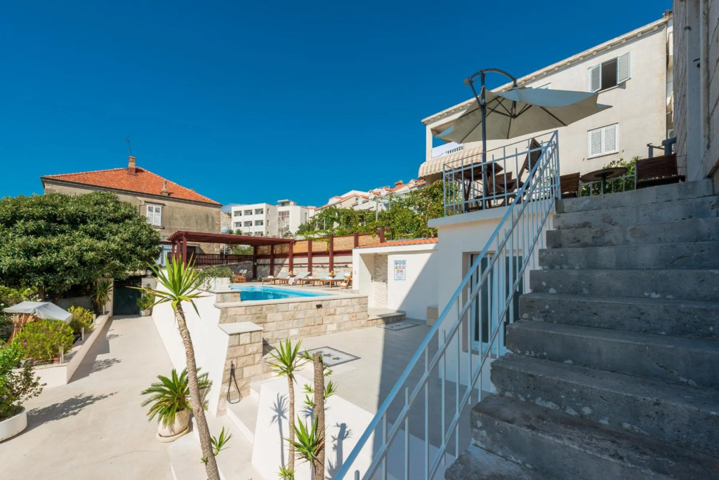 Apartments Miljas 2