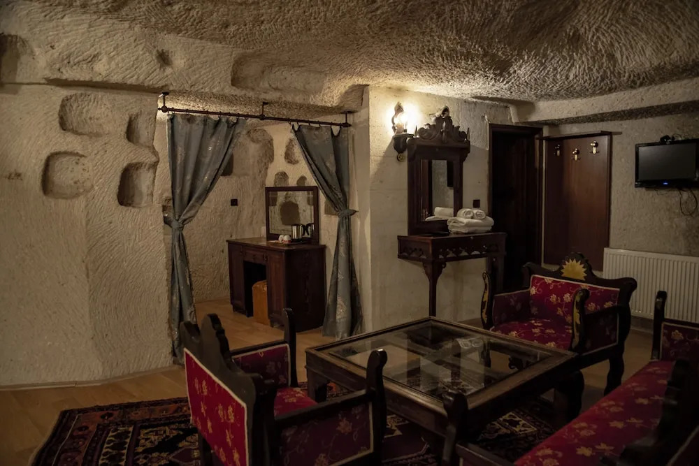 Семейный люкс в Asteria Cave Hotel