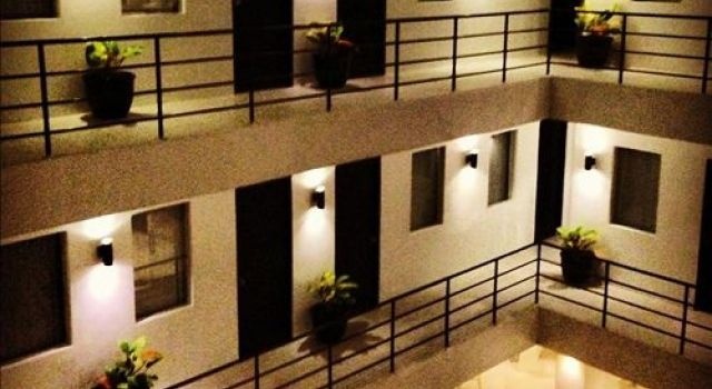 R Suites & Cafe — 2