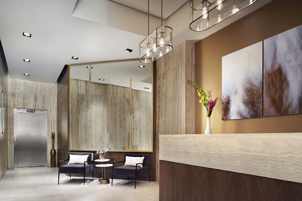 Lobby & Reception