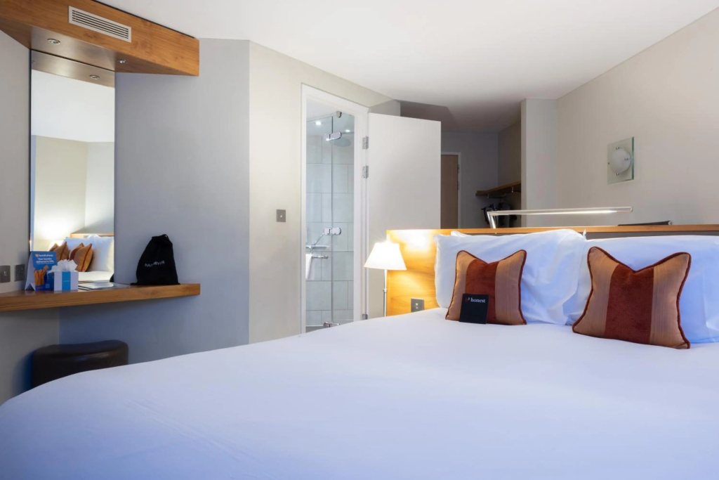 Отель The Bermondsey Square Hotel в Лондоне