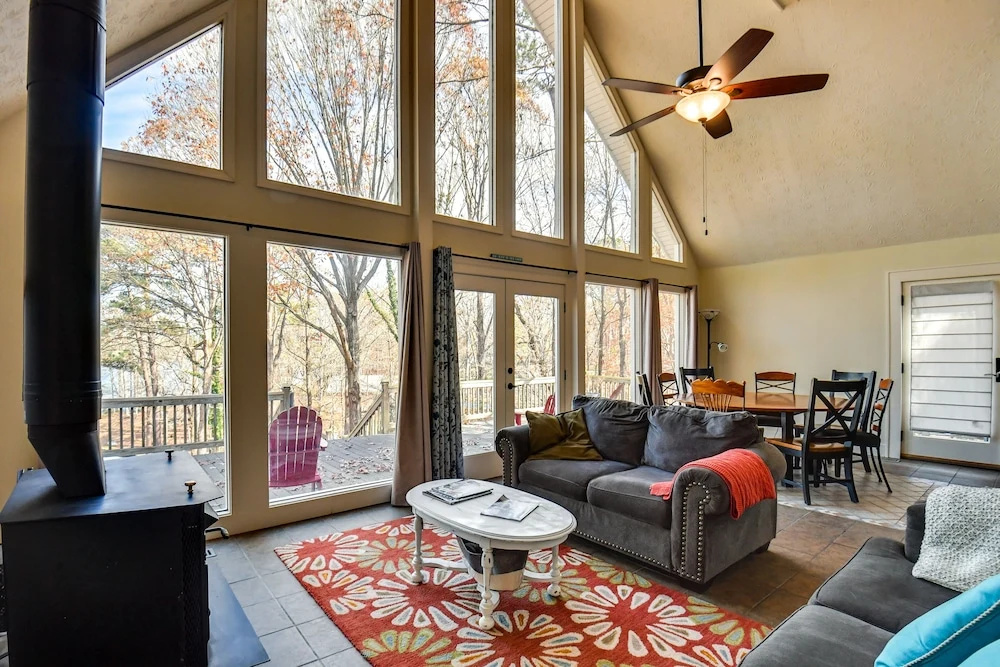 Buckhead Home w/ On-site Lake Oconee Access!