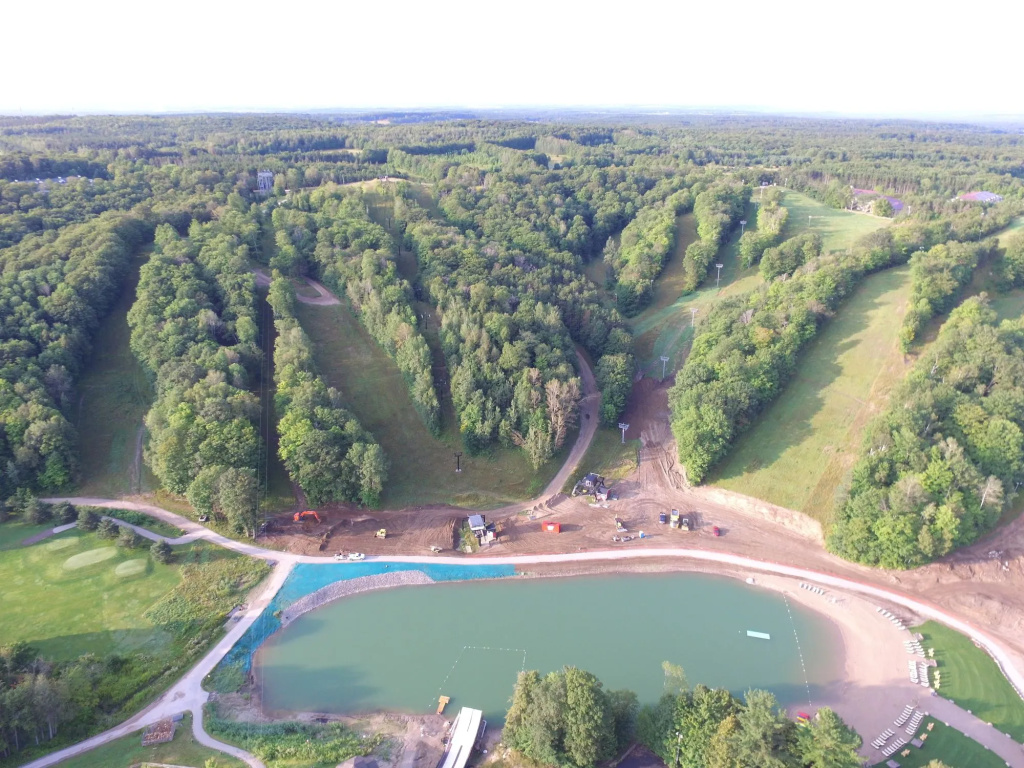 Horseshoe Resort