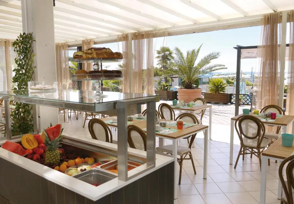 Standard Single room with balcony and with partial sea view