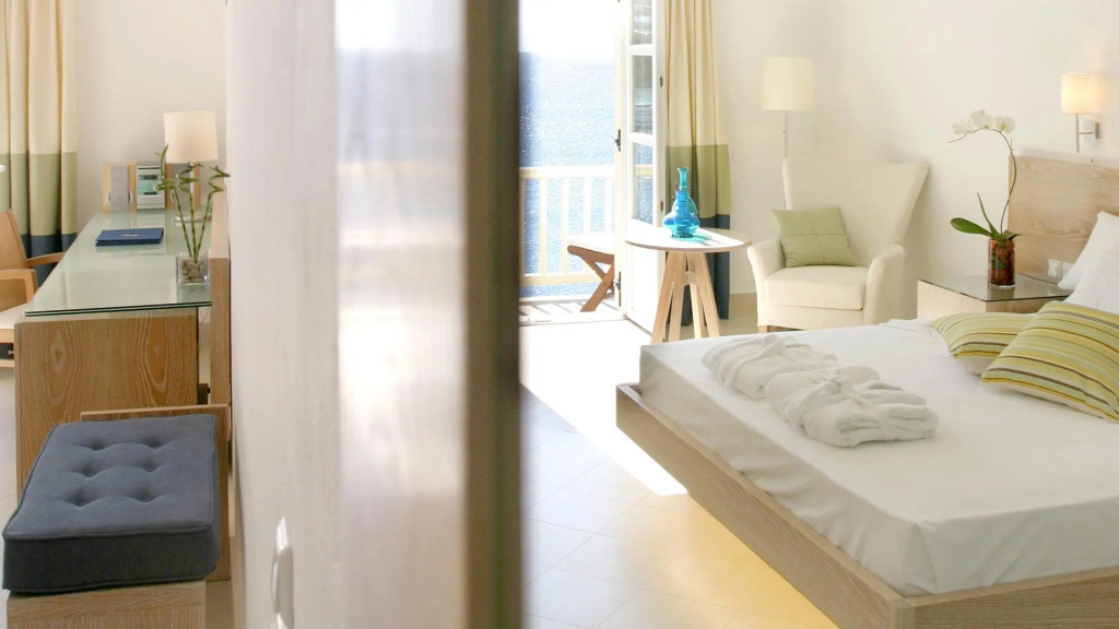 Petasos Beach Resort & Spa, Small Luxury Hotels of the World - Chambres