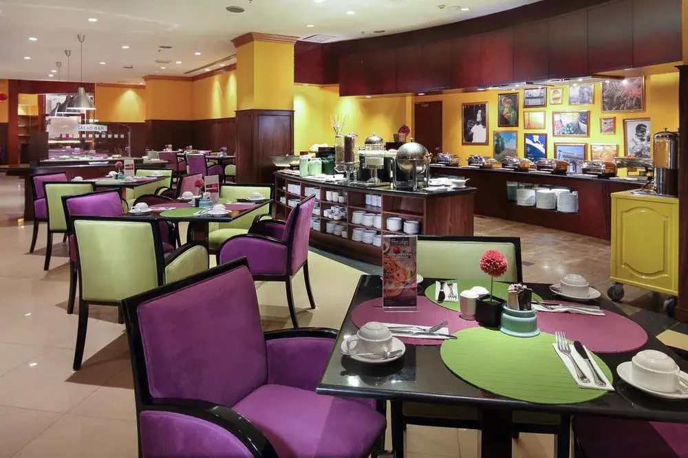 Food & Beverage