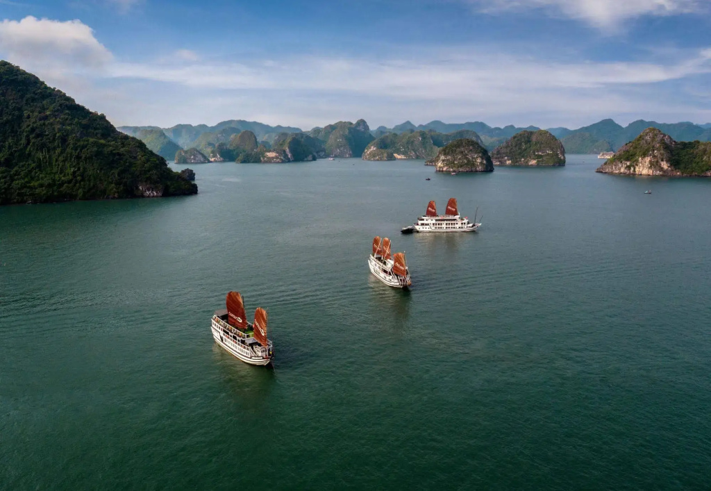 Halong Carina Cruise