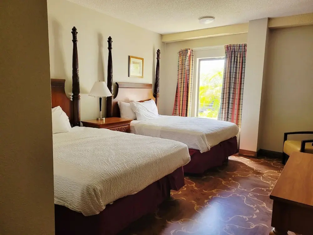 Classic Quadruple room