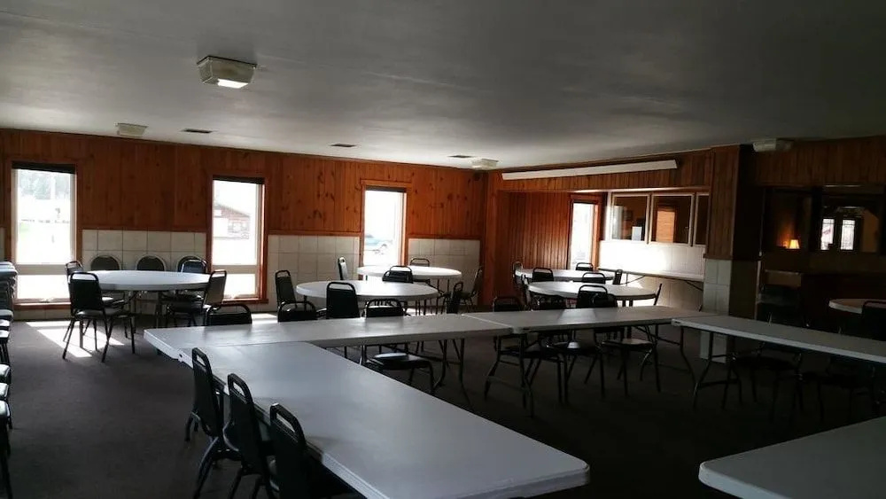 Woodlands Inn & Suites - Général