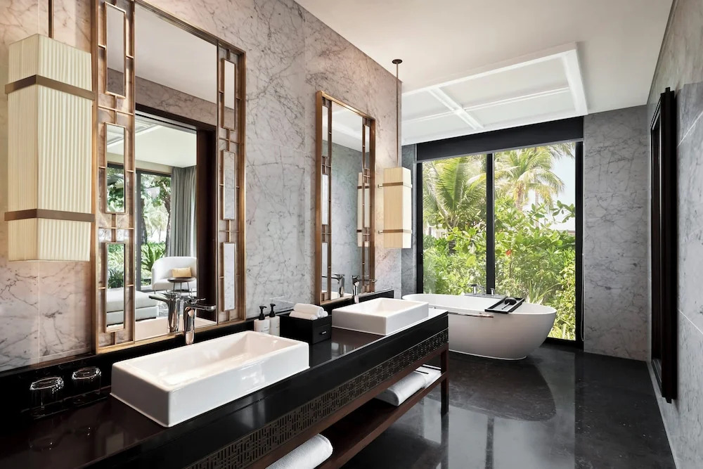 Intercontinental Phu Quoc Long Beach Resort